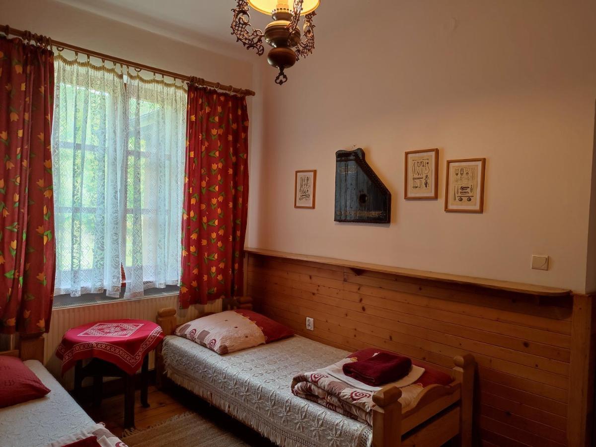 Hajstra Hotel Krempna Bagian luar foto