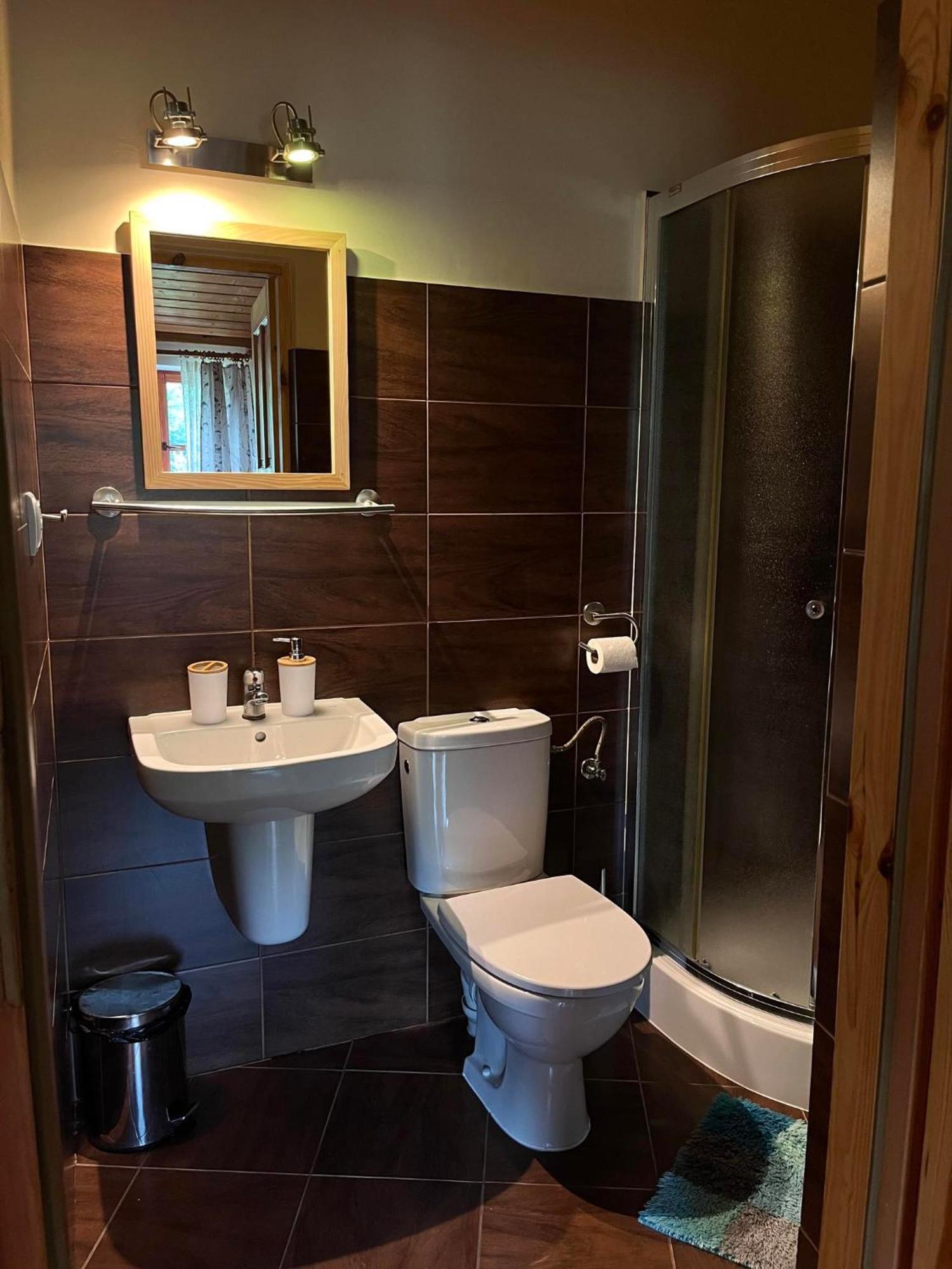Hajstra Hotel Krempna Bagian luar foto